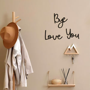 Decorazione con cartello da parete in legno