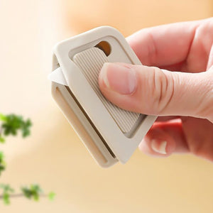 Mini taglierina per carta in ceramica