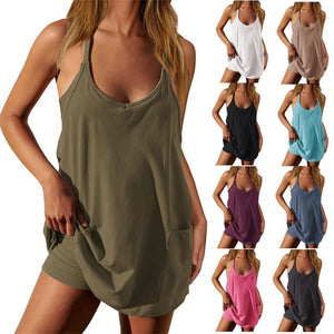 Abito da donna con miniabito sportivo senza maniche con pantaloncini incorporati, scollo a V, spalline sottili e tasche