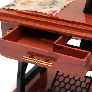 Carillon con design retrò a forma di macchina da cucire 🎶
