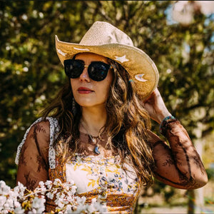 Cappello a prisma di paglia da cowgirl acchiappasole