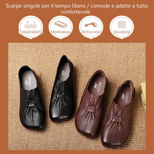 Scarpe in morbida pelle slip-on con nodo a farfalla